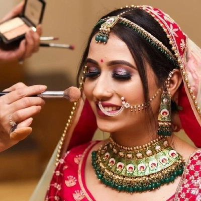 The glam luxe salon services